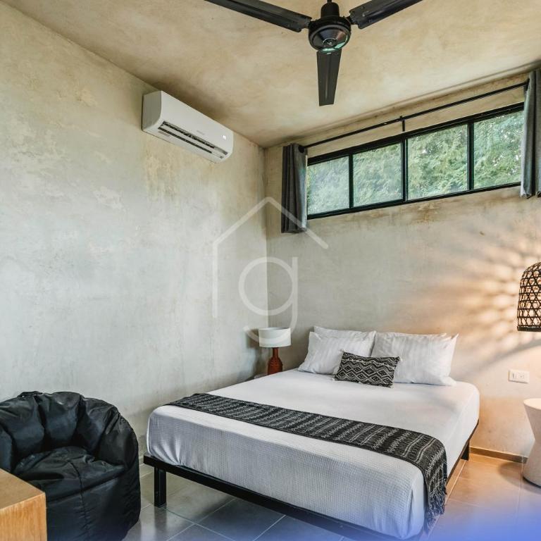 Central and spacious Loft with swimming pool by Av Montejo - One-Bedroom Apartment - 13