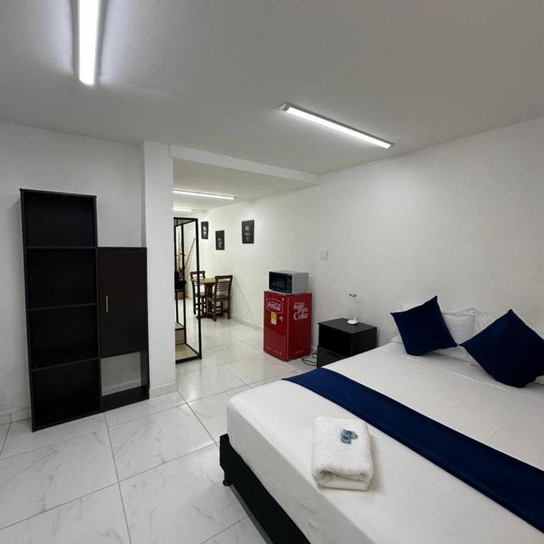 Hotel Lleras # 1 - Comfort Triple Room - 2