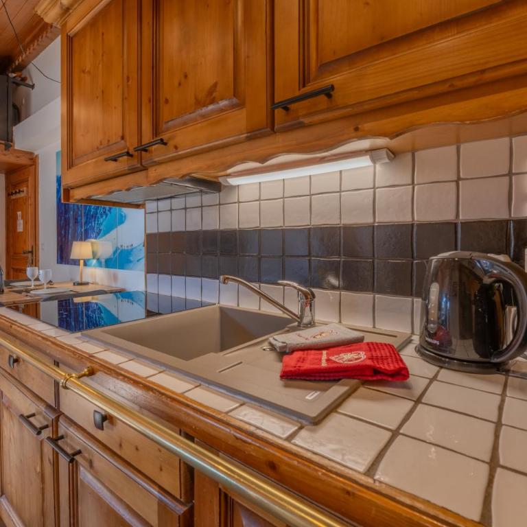 Central Mont Blanc view, Sauna & Pool - Apartment with Mountain View - 24
