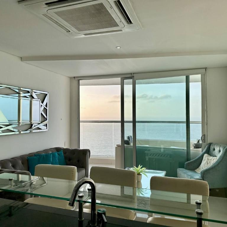 1 Bedroom Beachfront 40th Floor - Apartment - 15