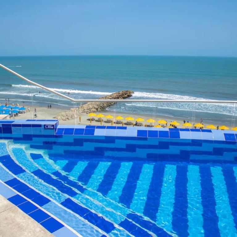 1 Bedroom Beachfront 40th Floor - Apartment - 24