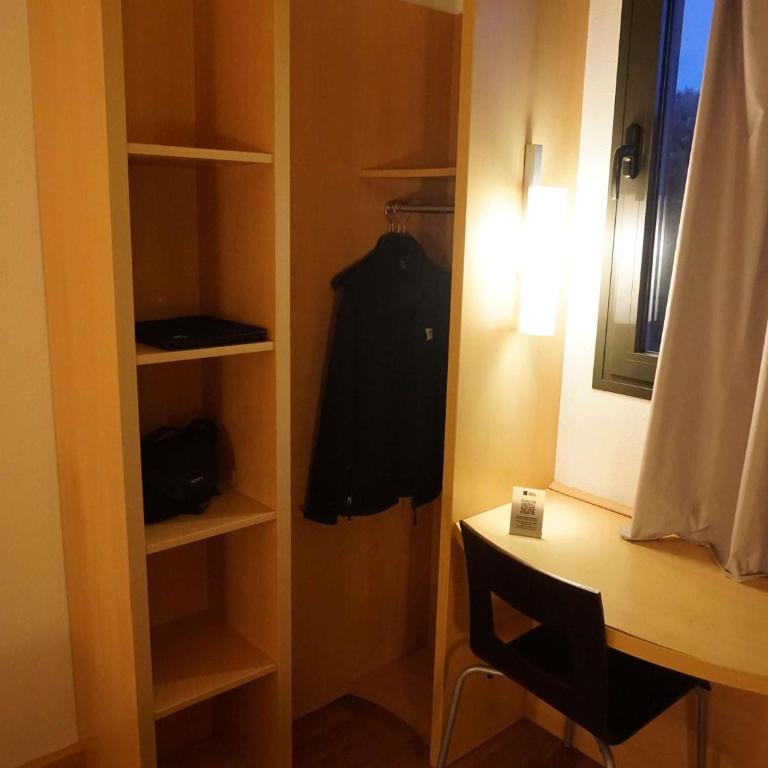 Ibis Girona - Habitación Triple - 5