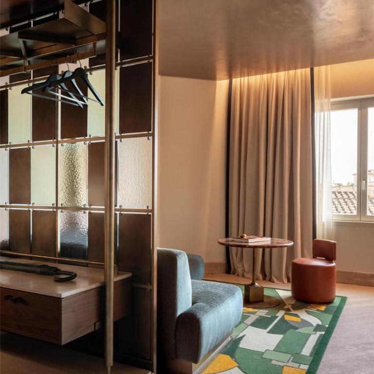 Thompson Rome, By Hyatt - Suite King - 7