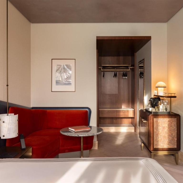 Thompson Rome, By Hyatt - Camera Queen - 1