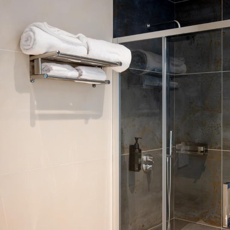 Lumina Rooms - Camera Matrimoniale con Balcone e Vista Mare - 5