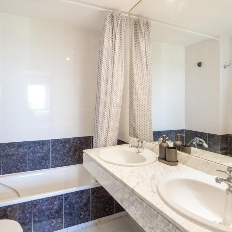 Apartamento vistas mar y montaña - Appartement 3 Chambres avec Vue sur l'Eau - 16