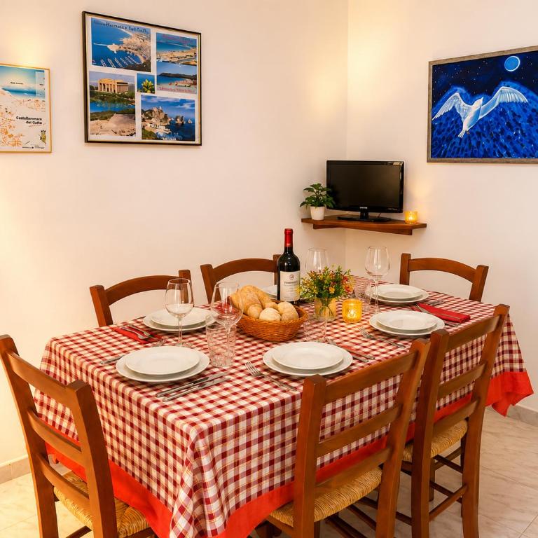 Ferrantelli Clima & Wi-Fi - Two-Bedroom Apartment - 5