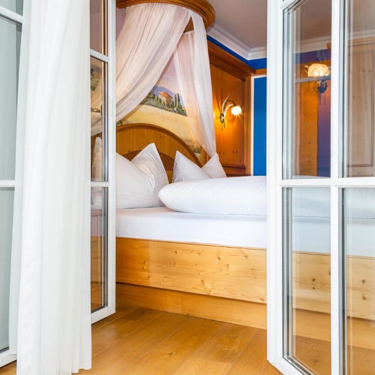 Gasthof zur Post - Junior Suite with Balcony - 9