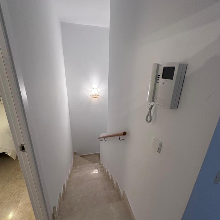 Oliva Relax next to the beach - Three-Bedroom Apartment - 10