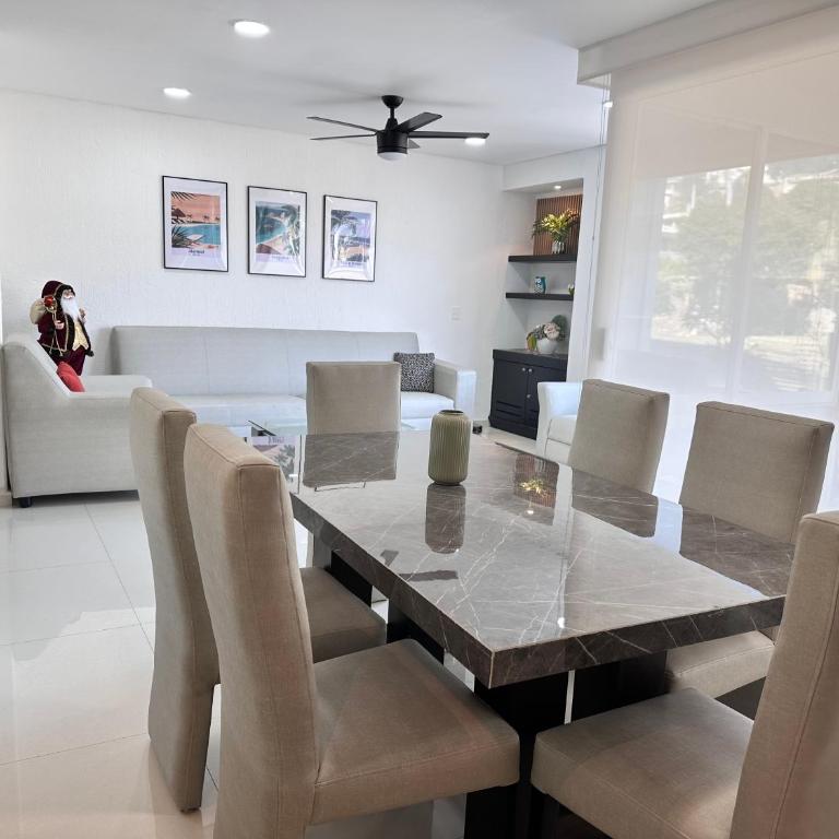 Condominio Club de Golf - Two-Bedroom Apartment - 7