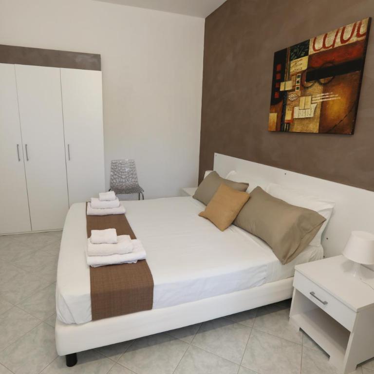 Helios Rooms - Camera Matrimoniale - 1