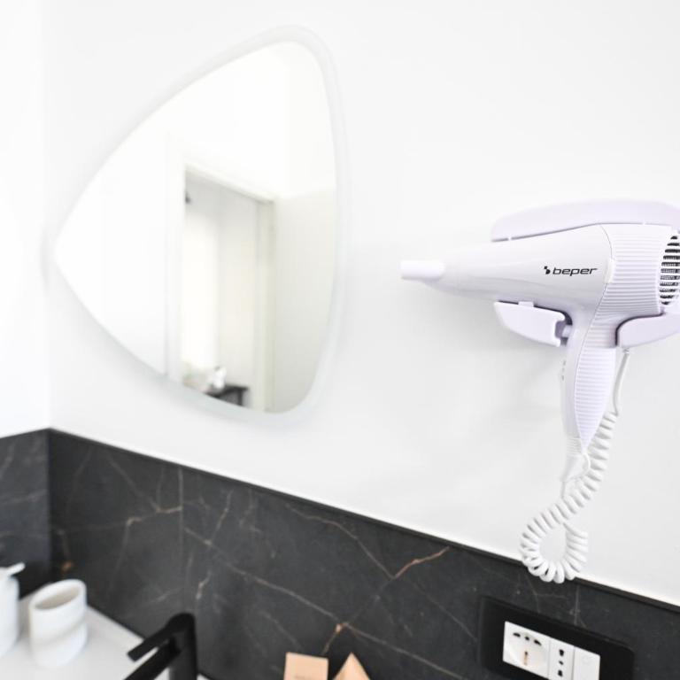 Newhouse ARGIRO Deluxe - Camera Tripla Deluxe - 7