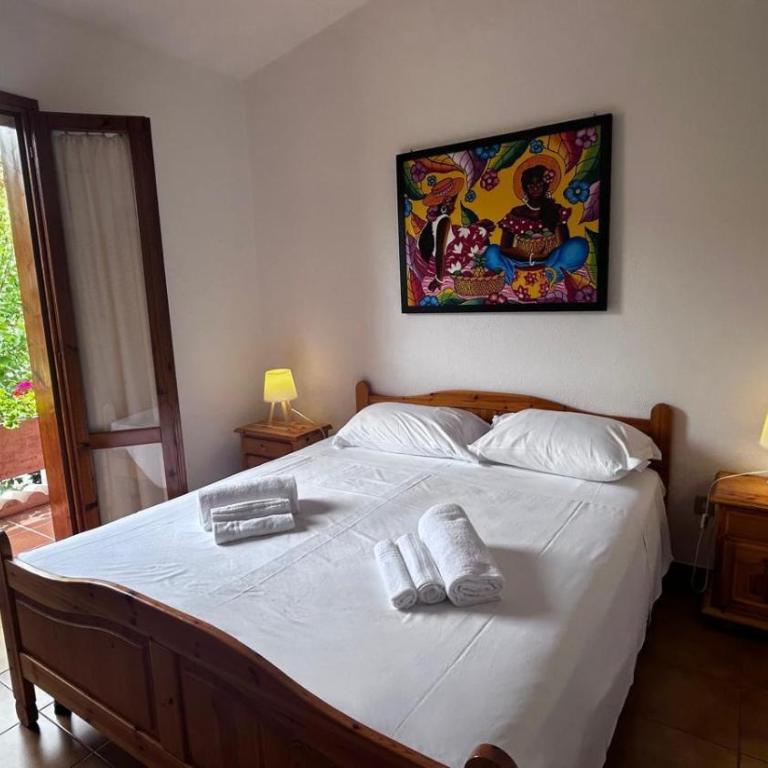 casa spiaggia San Teodoro - Three-Bedroom Home - 1