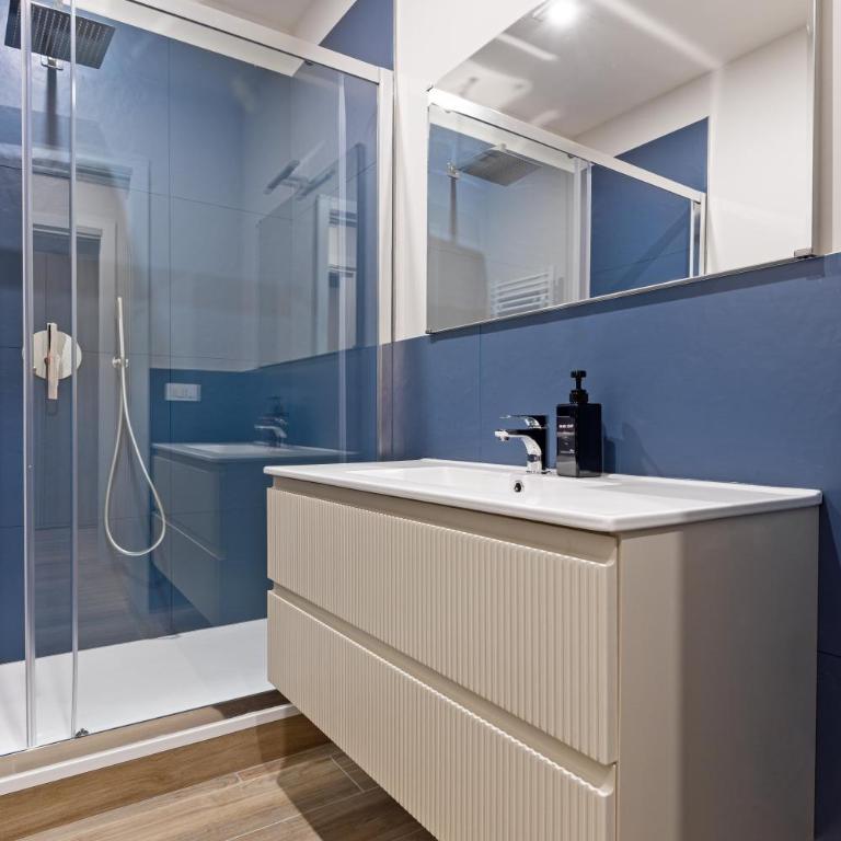 Il Blu monolocale contemporaneo e balcone Bergamo - Apartamento Estudio con balcón - 13