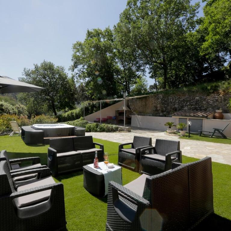 NEW VILLA Jacuzzi WIFI BBQ parking GameCinema ROOM - Villa - 2