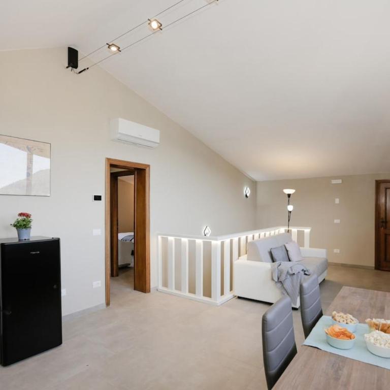 NEW VILLA Jacuzzi WIFI BBQ parking GameCinema ROOM - Villa - 9