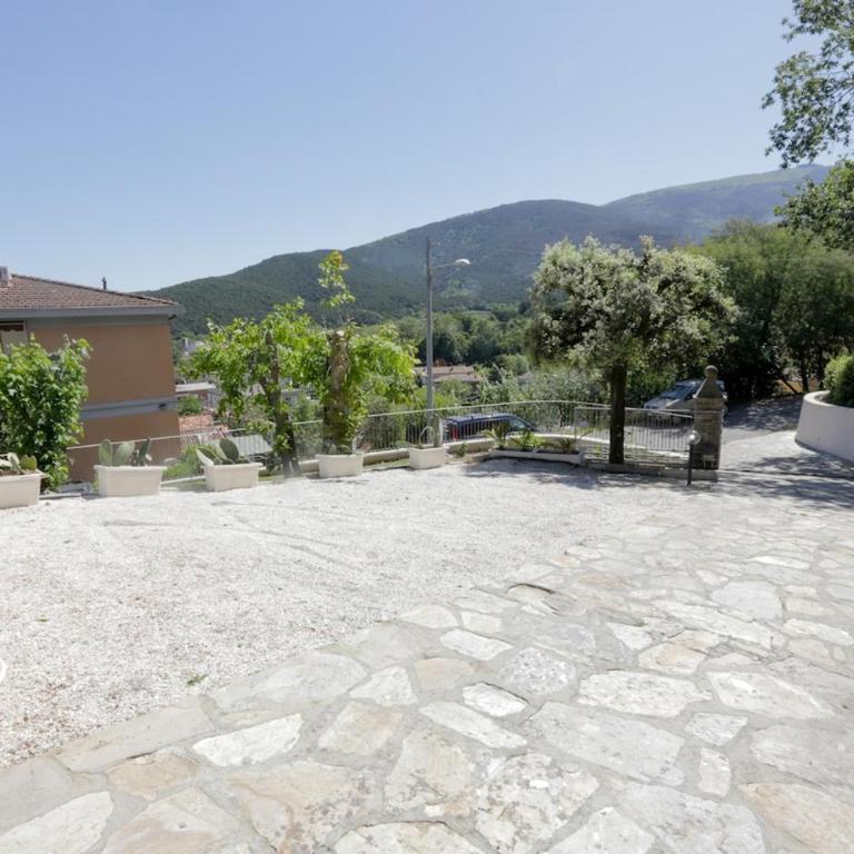 NEW VILLA Jacuzzi WIFI BBQ parking GameCinema ROOM - Villa - 22