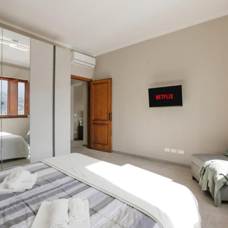 NEW VILLA Jacuzzi WIFI BBQ parking GameCinema ROOM - Villa - 58