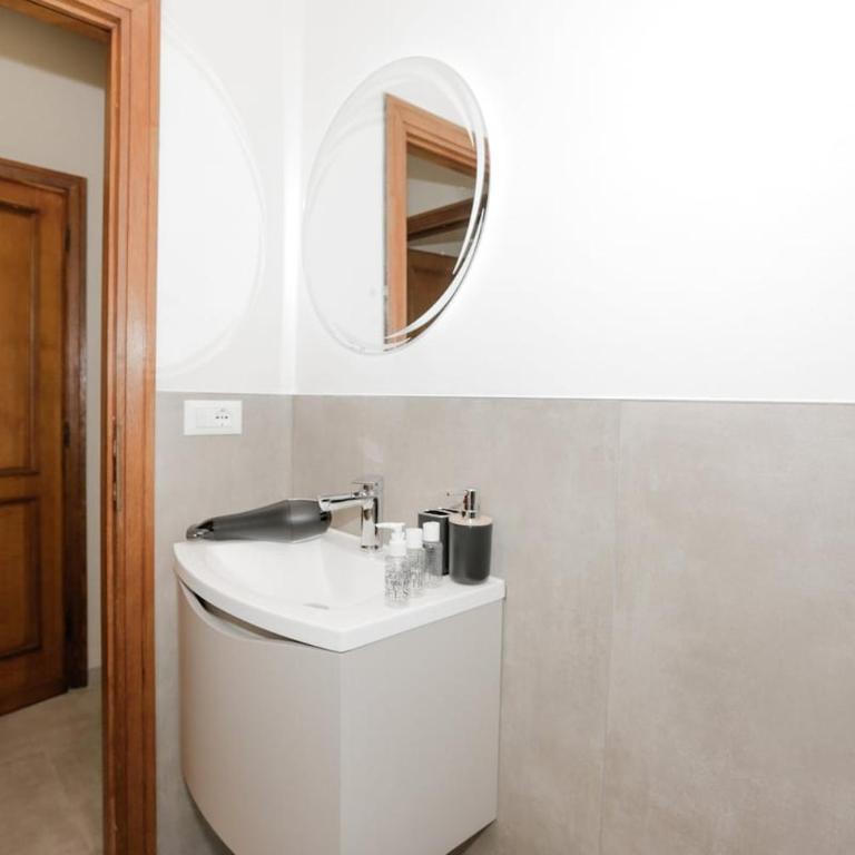 NEW VILLA Jacuzzi WIFI BBQ parking GameCinema ROOM - Villa - 80