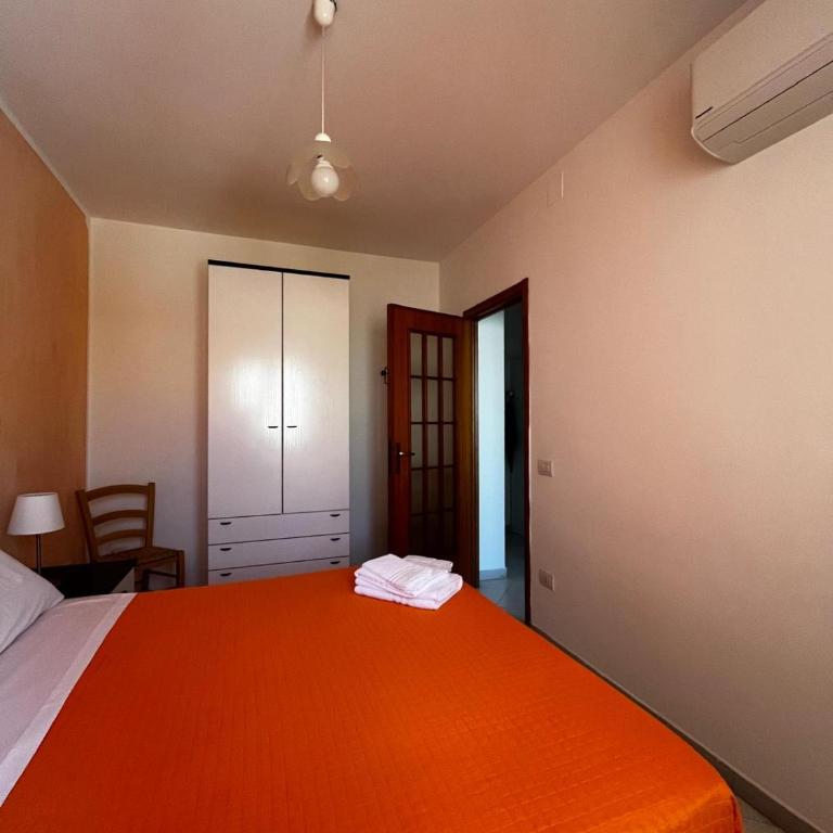 Via Enrico 42 - Appartamento con 2 Camere da Letto - 4