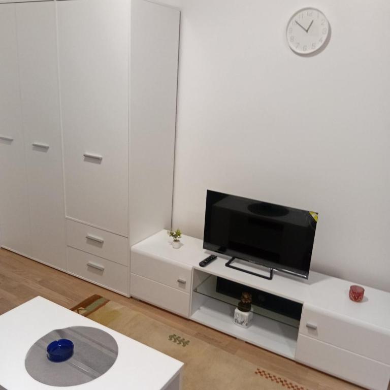 Mia Studio - One-Bedroom Apartment - 1