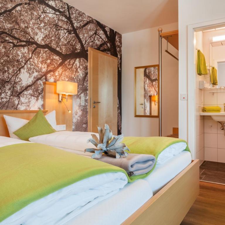 Hotel Waldhorn - Doppelzimmer - Hauptgebäude - 4