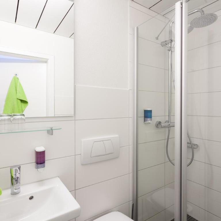 Hotel Waldhorn - Doppelzimmer - Hauptgebäude - 7
