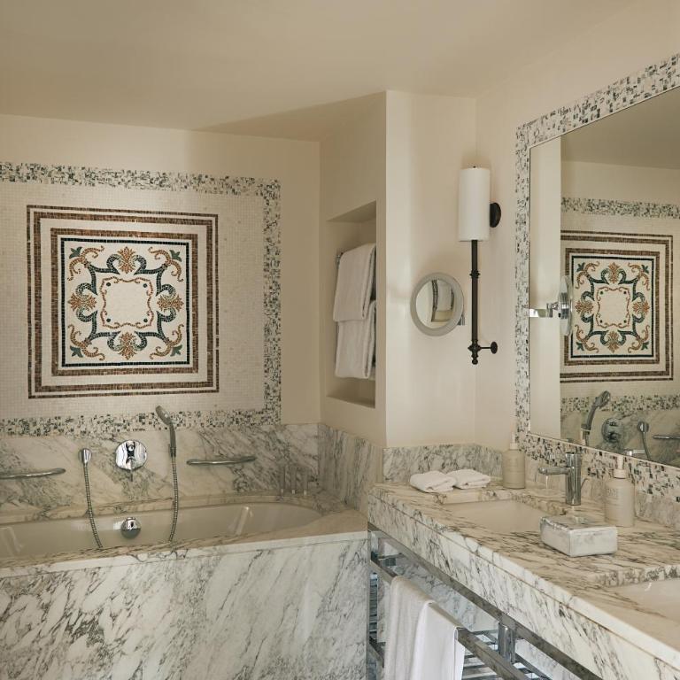 Rocco Forte Hotel Savoy - Suite with Balcony - 3