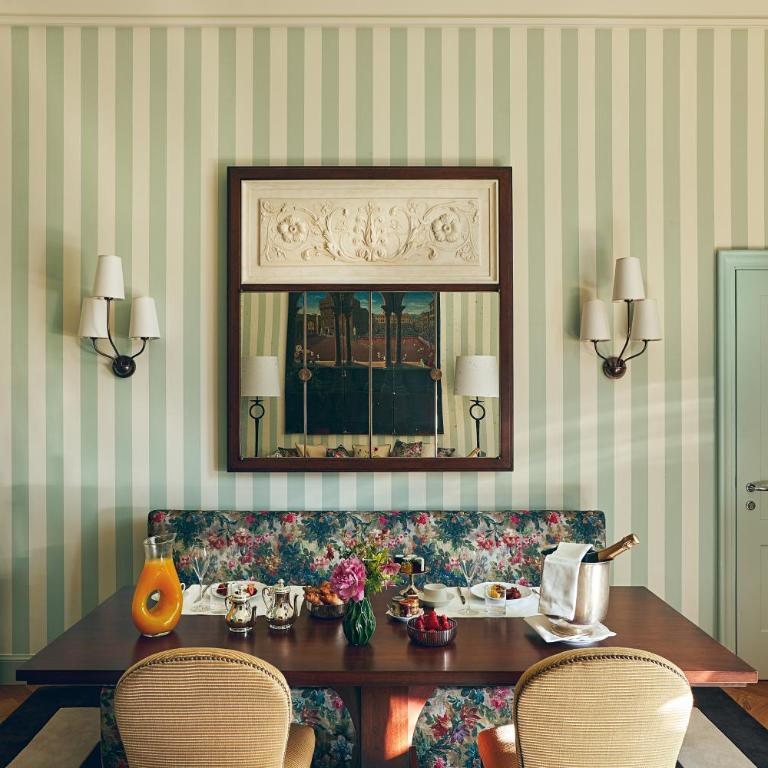 Rocco Forte Hotel Savoy - Suite with Balcony - 7