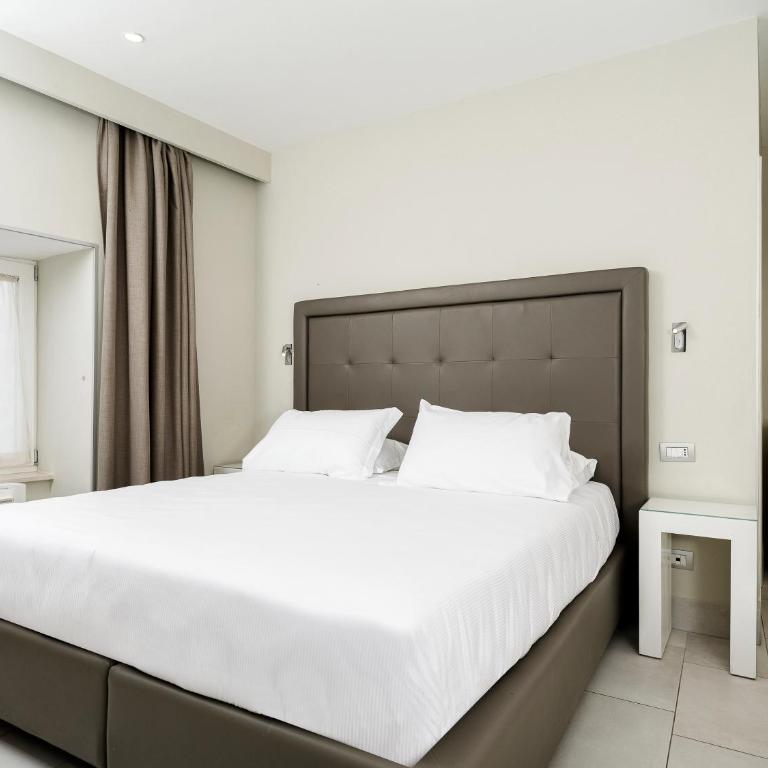 Reginaldo Boutique Rooms Sorrento - Camera Matrimoniale Standard - 6