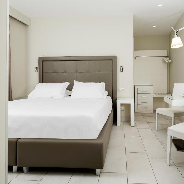Reginaldo Boutique Rooms Sorrento - Camera Matrimoniale Standard - 1