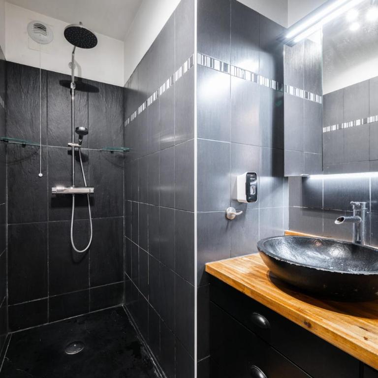 Appartement traversant avec terrasse - Appartement - 14