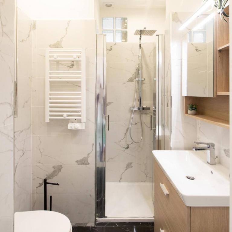 L23 Staywizus - 1 BDR Shakespeare 2 balconies - Clim & WIFI - Appartement avec Balcon - 5
