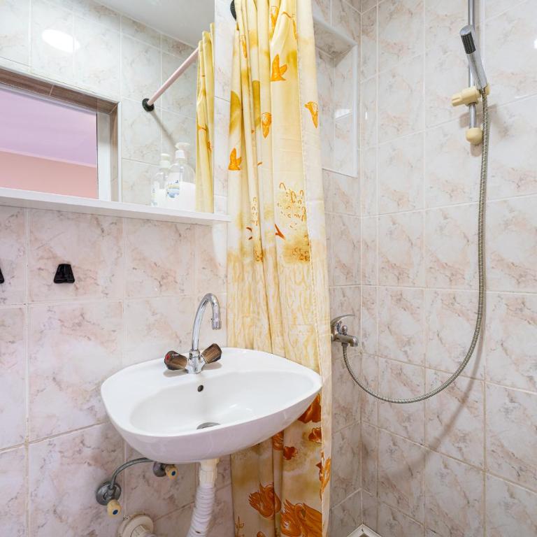 Ankica Apartments - Standardna Dvokrevetna Soba sa Bračnim Krevetom - 7