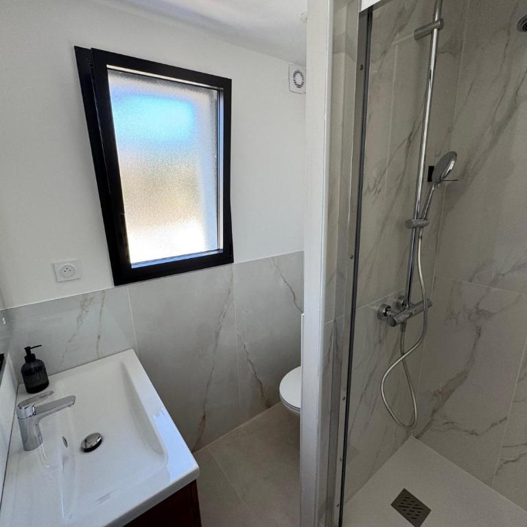 sanary/vue mer/plage/jacuzzi/3 chambres/parking - Deluxe One-Bedroom Apartment with Ocean View - 19
