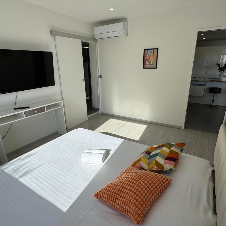 sanary/vue mer/plage/jacuzzi/3 chambres/parking - Deluxe One-Bedroom Apartment with Ocean View - 16