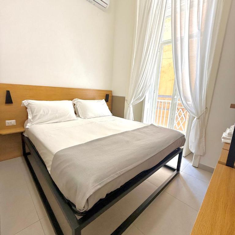 NaBaB-Napoli Bed And Breakfast - Camera Quadrupla con Balcone - 9