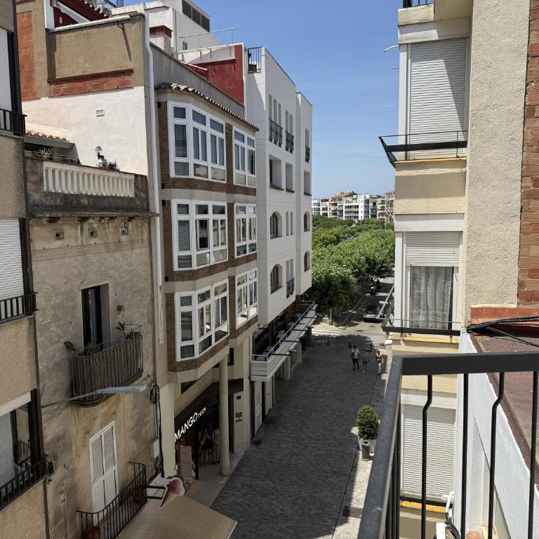 Roses Central Living - Apartamento de 2 dormitorios - 1