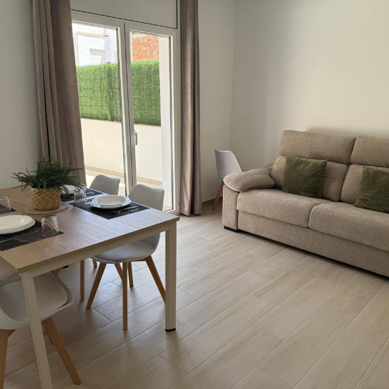 Roses Central Living - Apartamento de 2 dormitorios - 2