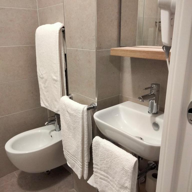 Hotel Stiefel - Habitación Doble Estándar con balcón - 1 o 2 camas - 23
