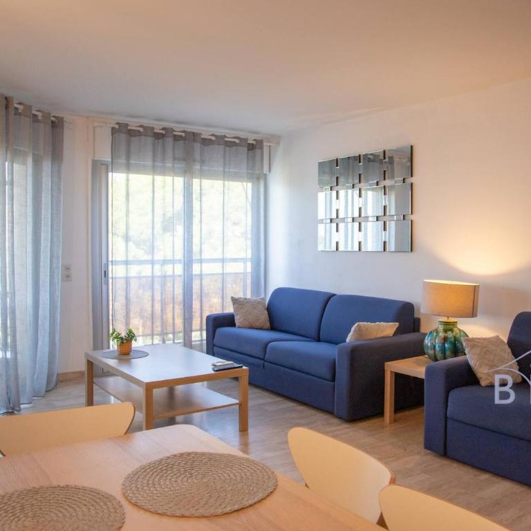 Vue Mer et Esterel Cannes just next to the beach - Apartment - 6