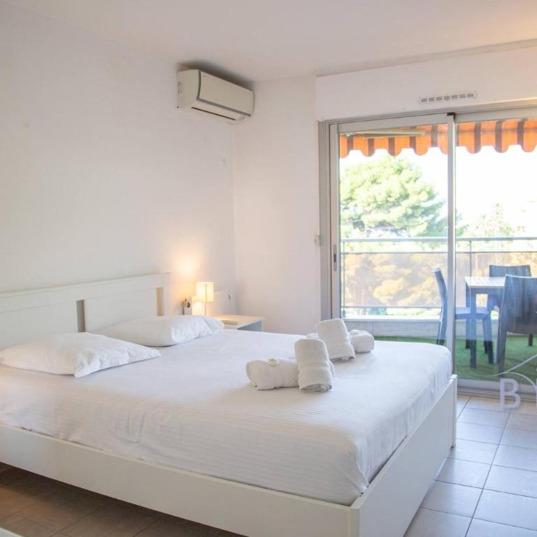 Vue Mer et Esterel Cannes just next to the beach - Apartment - 9