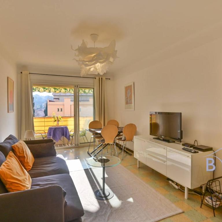 Walking distance from the old town and the sea - Apartment - 1