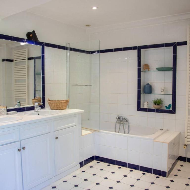 Villa Bonnard in Nice Sea and city View & Pool - Villa - 55