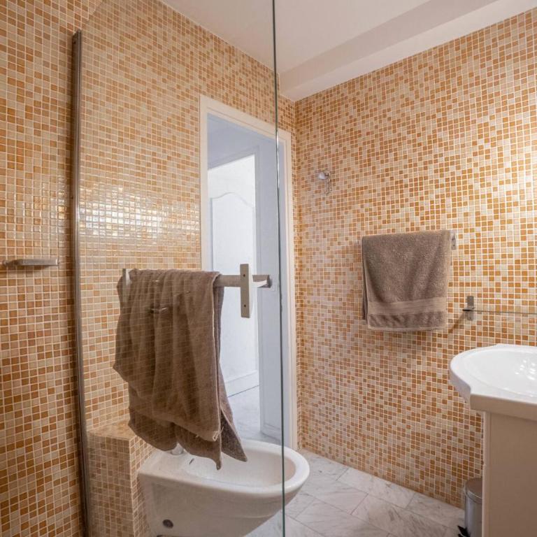 Rue d'Antibes Cannes Bright apartment with terrace - Apartamento - 9