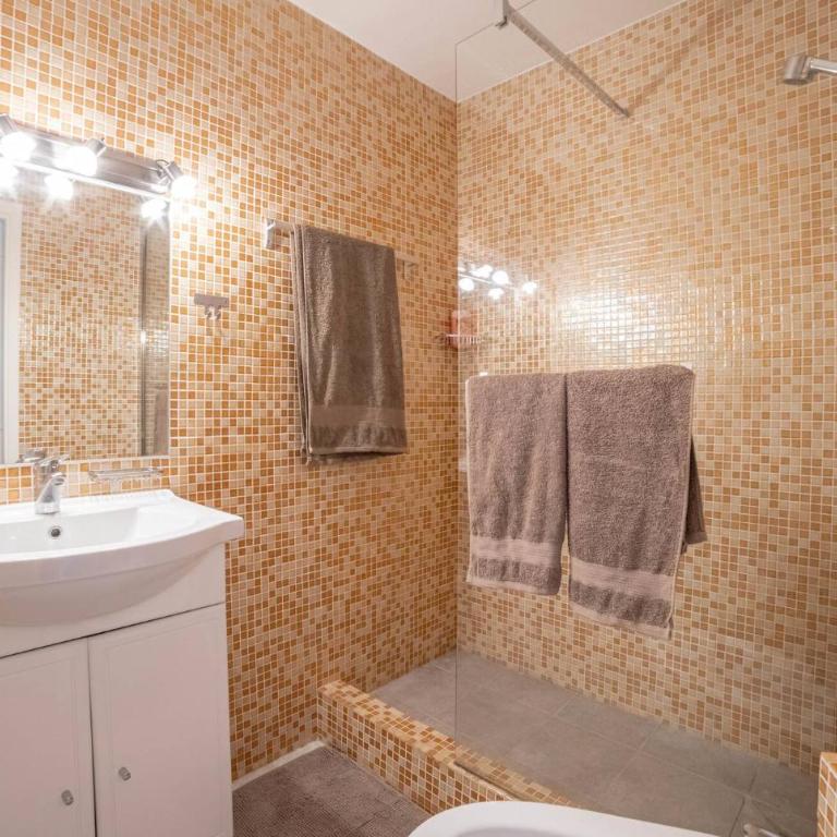 Rue d'Antibes Cannes Bright apartment with terrace - Apartamento - 8