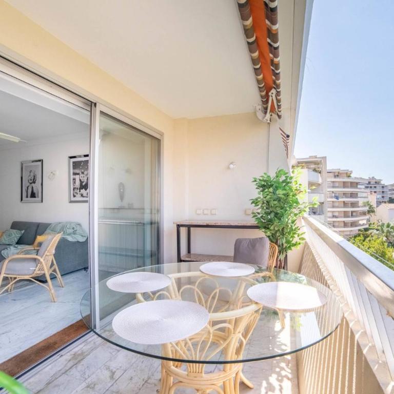 Rue d'Antibes Cannes Bright apartment with terrace - Apartamento - 14