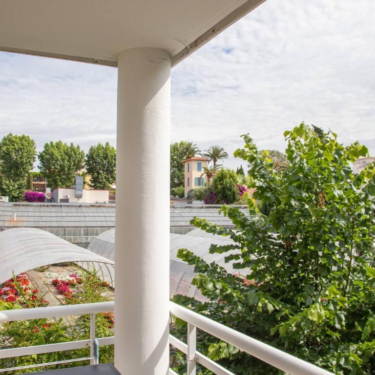 walk to beach with AC and swimpool - Appartement - 15