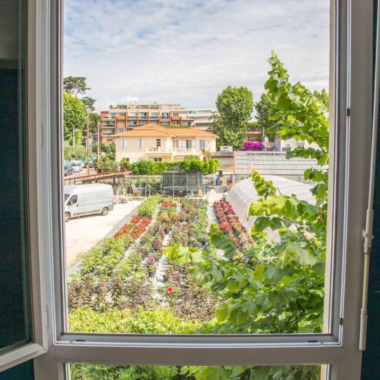 walk to beach with AC and swimpool - Appartement - 16