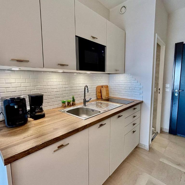 Lovely studio in Marina Baie des Anges - Appartement - 11
